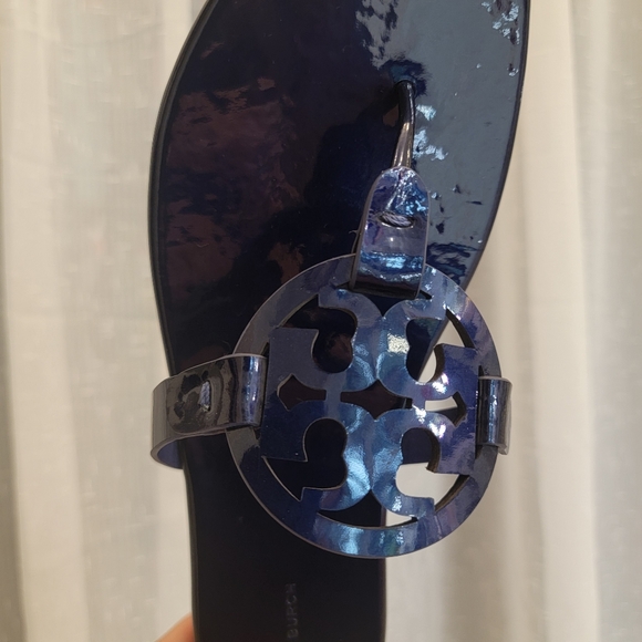 Tory Burch Miller Soft Patent Leather Sandals Metallic Navy Size 10.5 - Picture 12 of 17